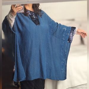 NWT Antthony Original L blue sweater, poncho, sequins